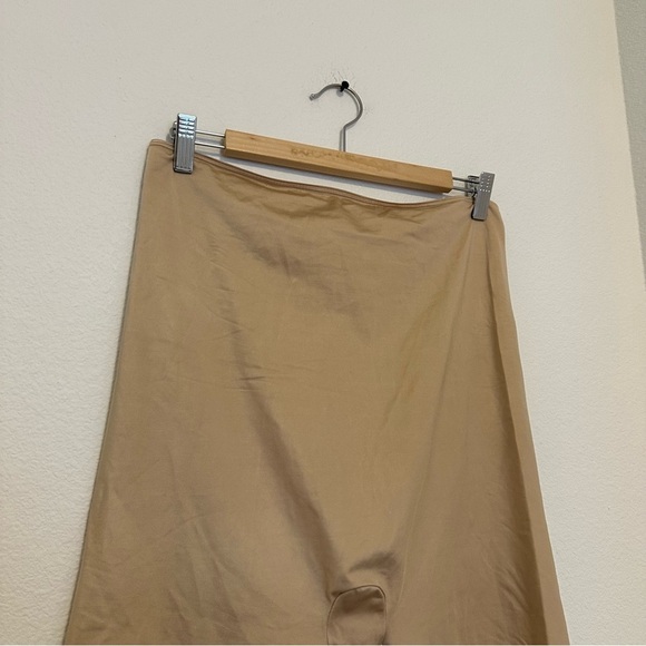 SPANX Seamless Sculpting Simplicity Shorts Extra High Rise Size 2X Women’s Beige - Picture 2 of 6